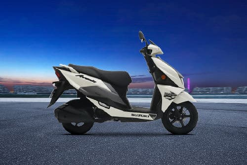 Suzuki Avenis